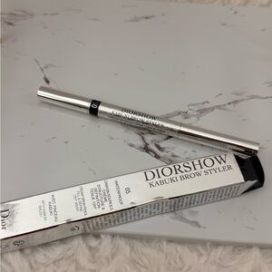 ❌❌SOLD❌❌. New Dior Diorshow Kabuki Brow Styler - 05 Black